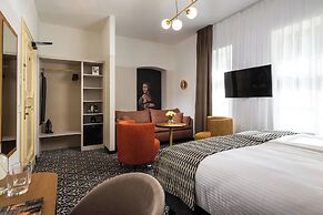 Palladian Hotel