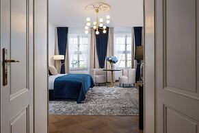 Palladian Hotel