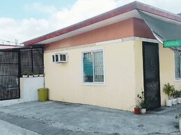 Amigas Transient House