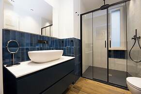 Chic apartments in Piazza Dante