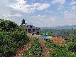 Hillbilly Bush Lodge