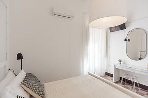 Urban Garden Apartment