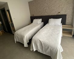 DEMEDERON HOTEL