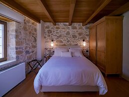 Santa Veneranda Suites by Checkin