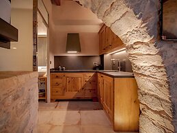 Santa Veneranda Suites by Checkin