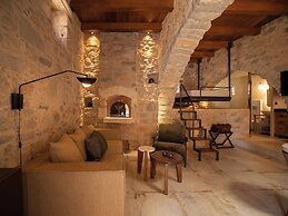Santa Veneranda Suites by Checkin