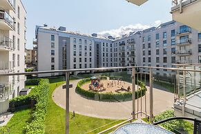 Amber Port 12B by Grand Apartments