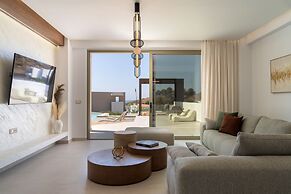 Luxurious Villa Selestine - With Private Pool