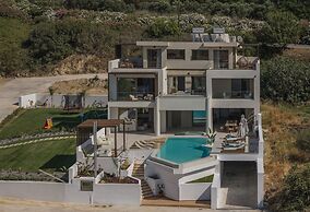 Luxurious Villa Selestine - With Private Pool