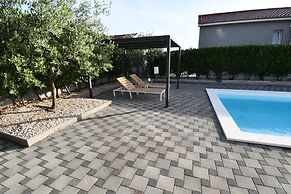 Luxury Escape With Swimming Pool & Modern Design