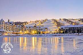 Blue Mountain Collingwood Loft Condo