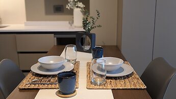 Santa Elvira Apartments