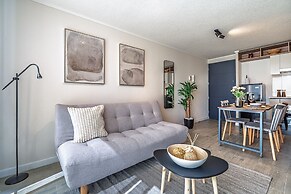 Santa Elvira Apartments