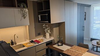 Santa Elvira Apartments