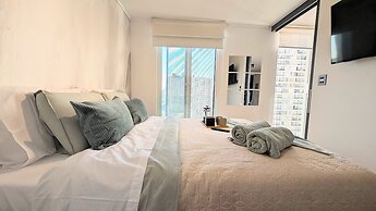 Santa Elvira Apartments