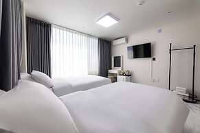 MJ HOTEL JONGNO