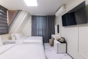 MJ HOTEL JONGNO