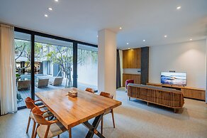LOI Mansion Managed by ARM One Hundred
