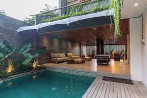 LOI Mansion Managed by ARM One Hundred