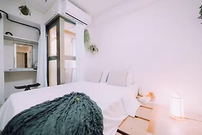 Minimalist Loft 1002