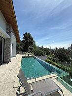 Michel Tropical Seaview Pool Villas