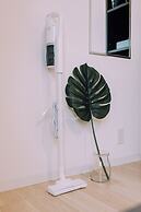 Minimalist Loft 1003