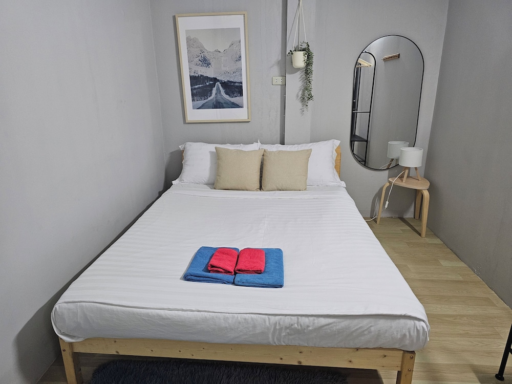 Xin hostel Wachiratham 21