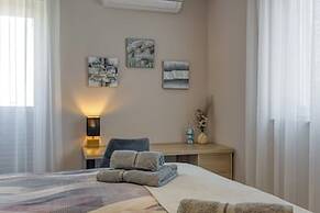 Villa Aria With Heated Pool and Whirlpool