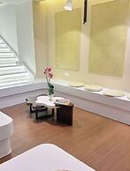 Ayata Hotel