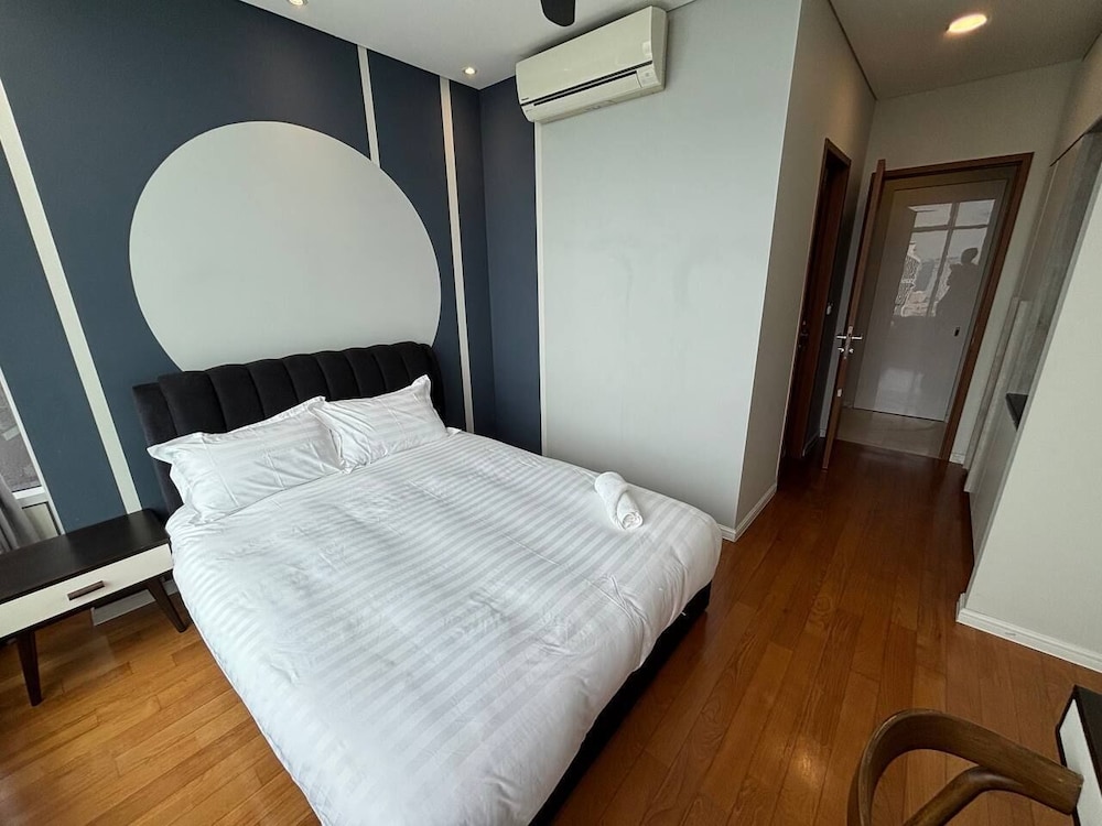 Sky Suites KLCC by Easy Nap
