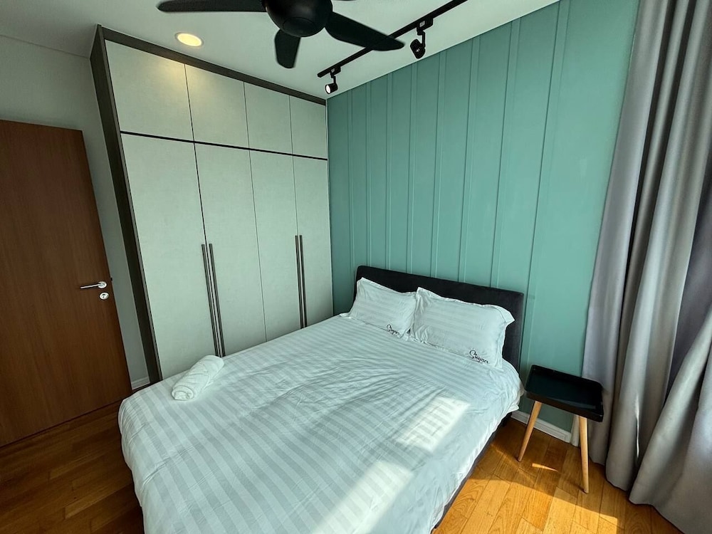 Sky Suites KLCC by Easy Nap