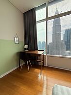 Sky Suites KLCC by Easy Nap
