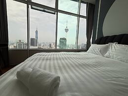 Sky Suites KLCC by Easy Nap
