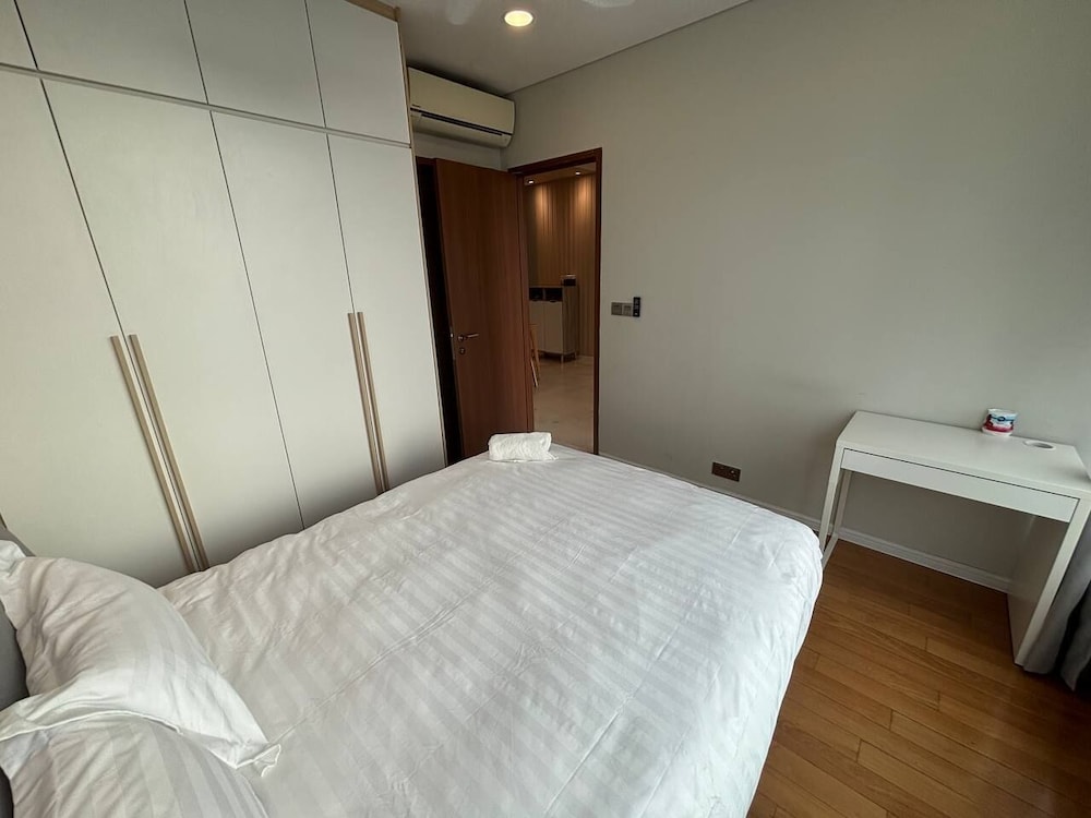 Sky Suites KLCC by Easy Nap