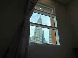 Sky Suites KLCC by Easy Nap
