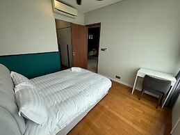 Sky Suites KLCC by Easy Nap