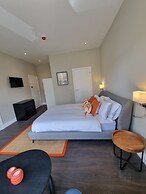 The Ivy Apartments