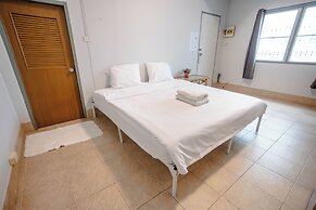 Mitr Inn Hua Hin Beach