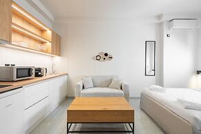 LIV - Modern Studio Apartment S8-4a