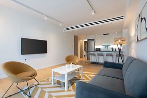 LIV Athinum 1 - Luxury Apartment 3C