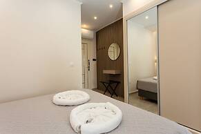 Corfelia Seaview Suites