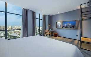 Yifeng hotel