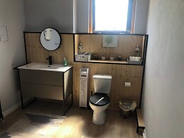 1-bed Apt, Sleeps 2, 20 Mins to Peak District