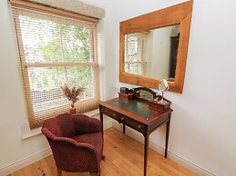 Hivewood Cottage