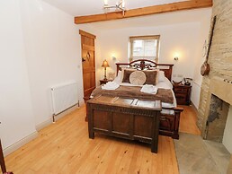 Hivewood Cottage