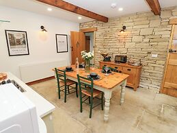 Hivewood Cottage