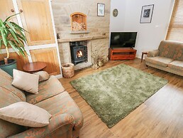 Hivewood Cottage