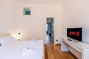 Bramante Luxury Apartments by InnStay