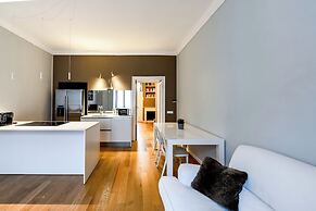 Bramante Luxury Apartments by InnStay