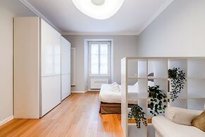 Bramante Luxury Apartments by InnStay